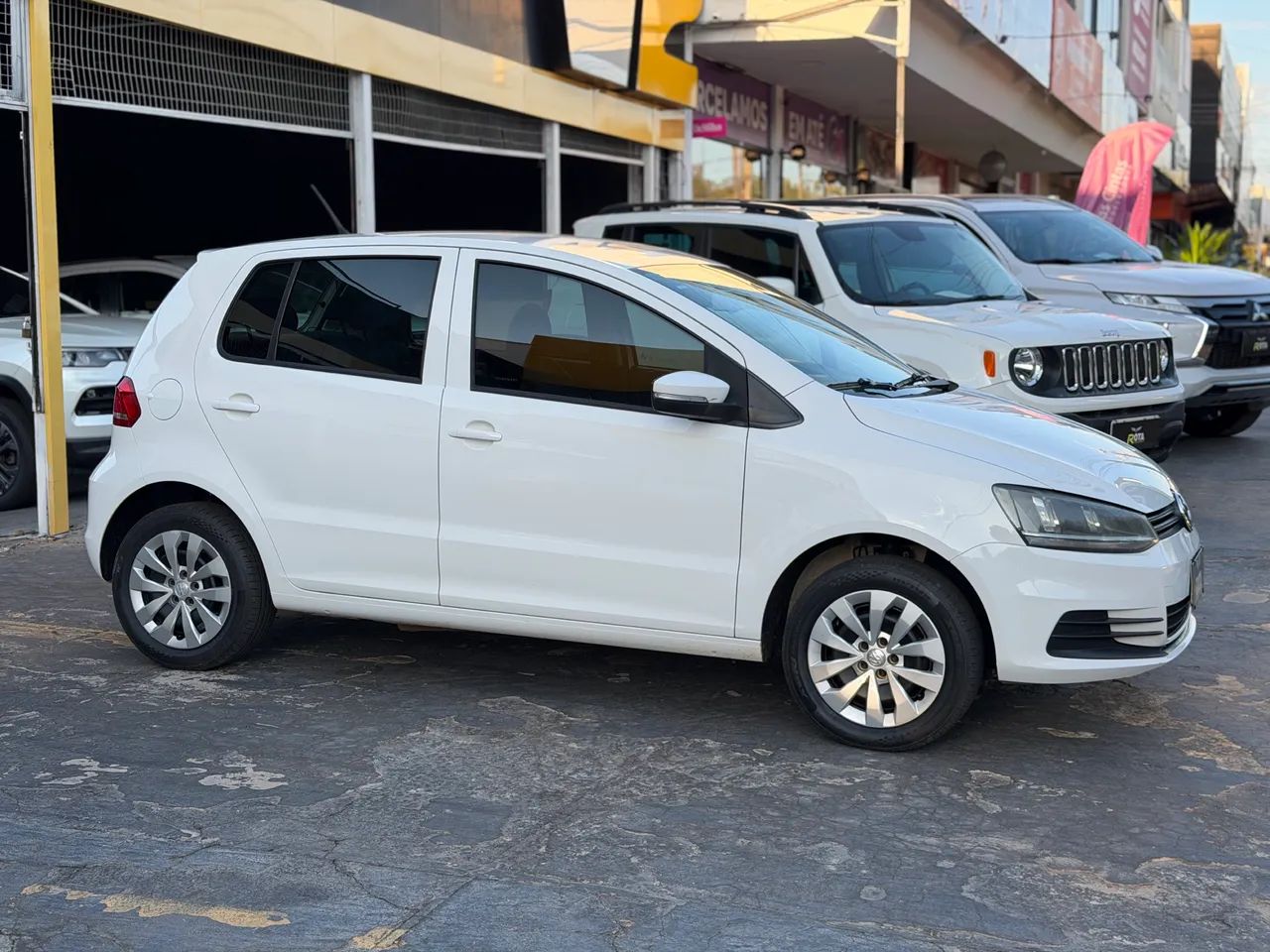 Volkswagen Fox Trendline 1.0 Flex 12V 5P 2017 - Foto 5