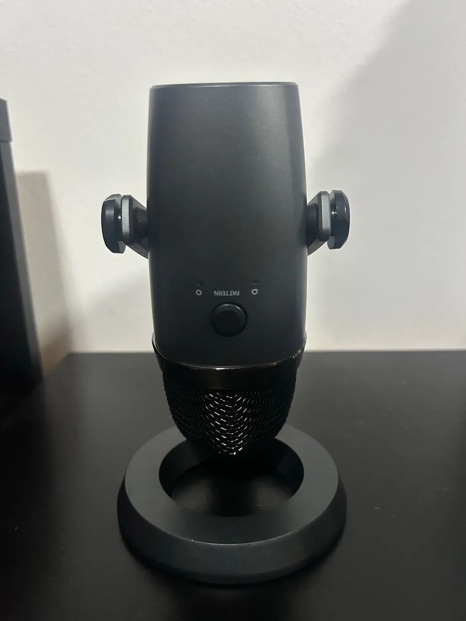 Microfone Yeti Nano