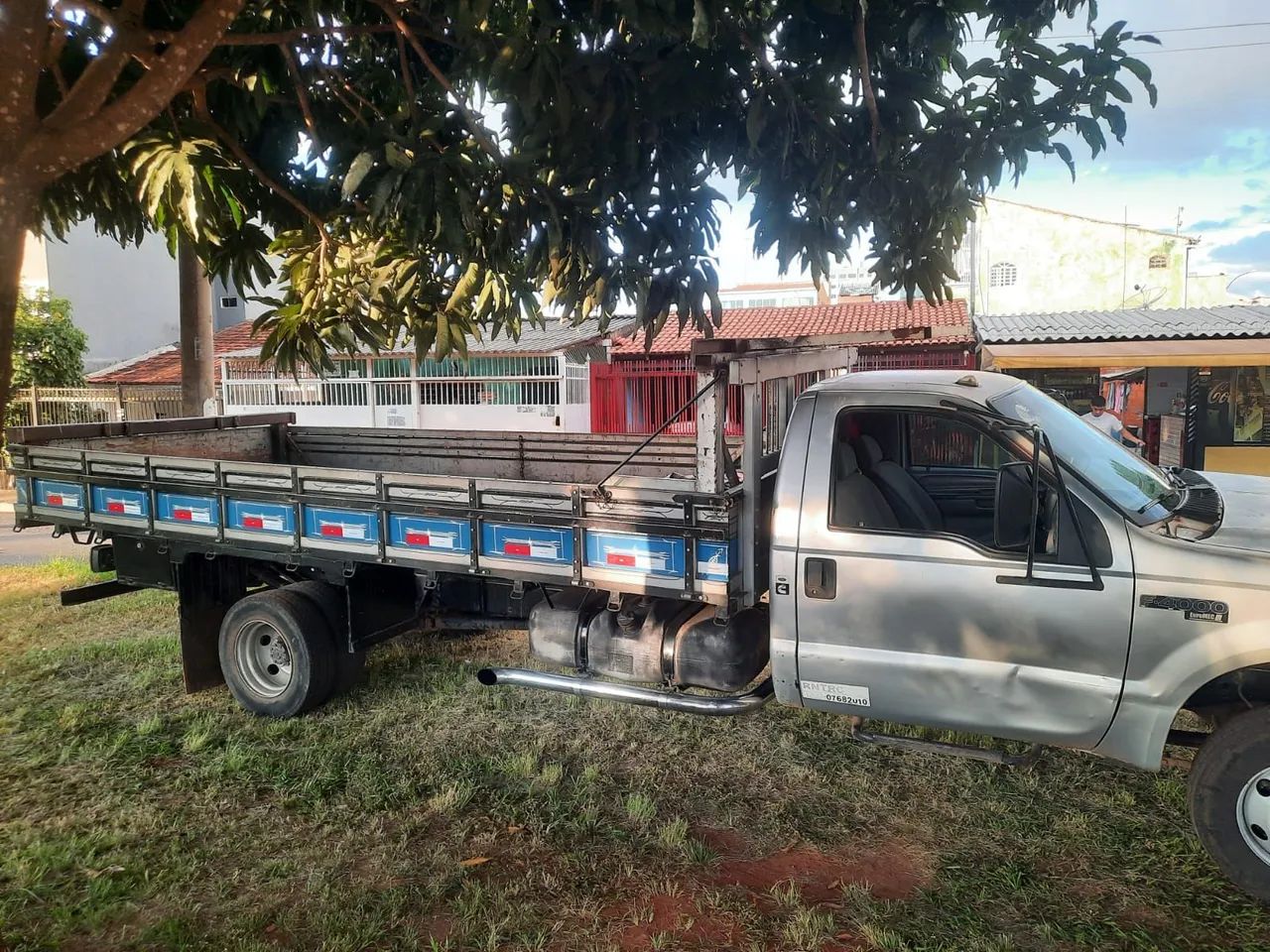 F 4000 TOP  - Foto 2