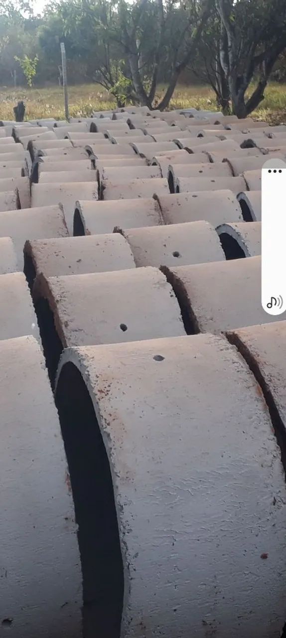 Vende se manilhas canaletas.lajes pre moldada em geral o