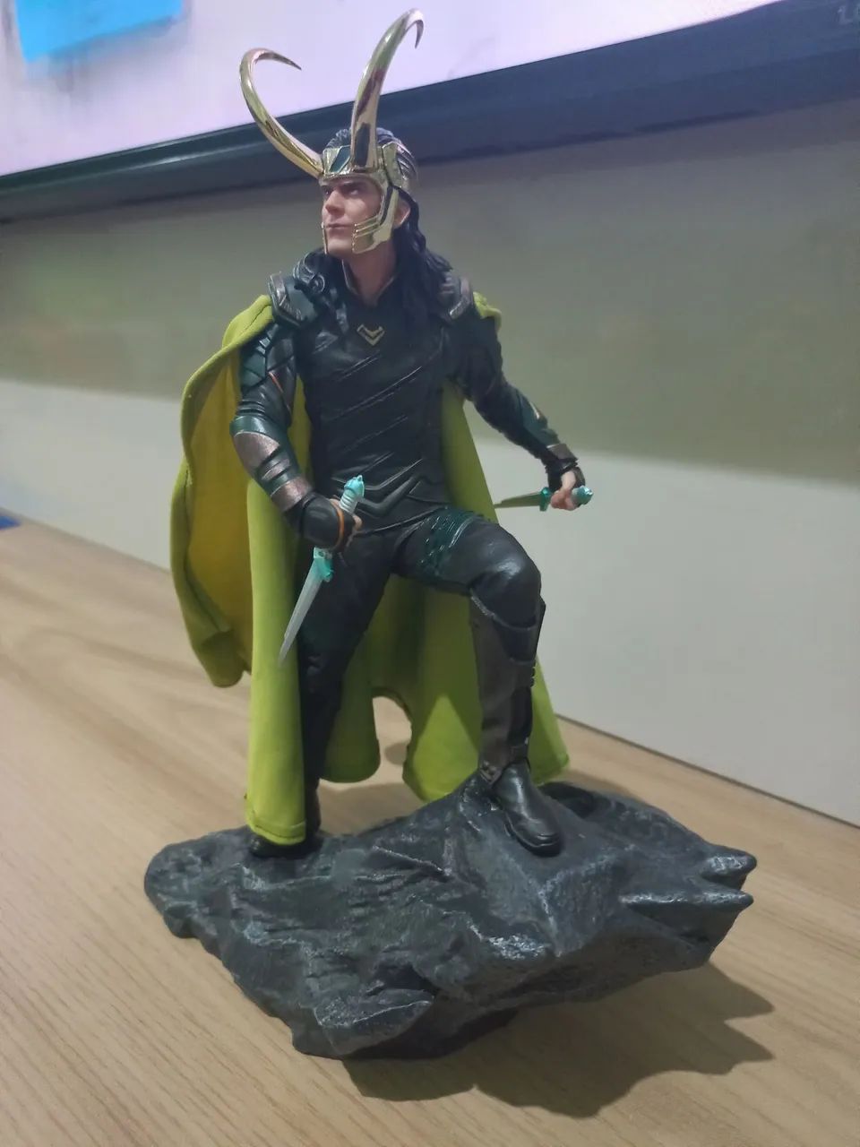 Miniatura iron studios loki 1/10 - Foto 5
