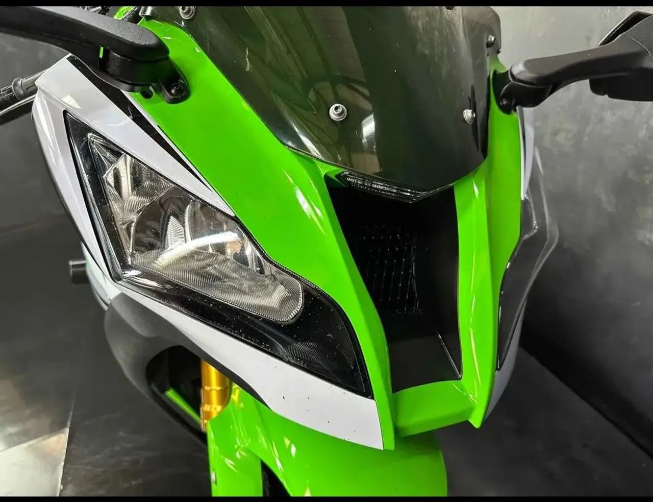 Kawasaki Zx-10/ Zx-10r 1000cc 2018 - 1490821576 | OLX