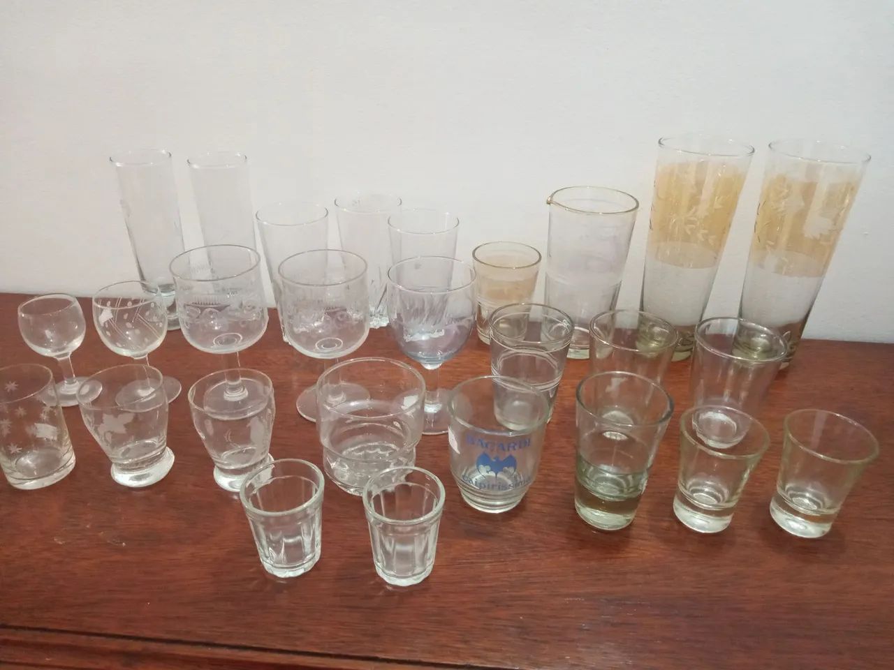 Diversos Copos antigos e copinhos e taças em Cristal. - Foto 3