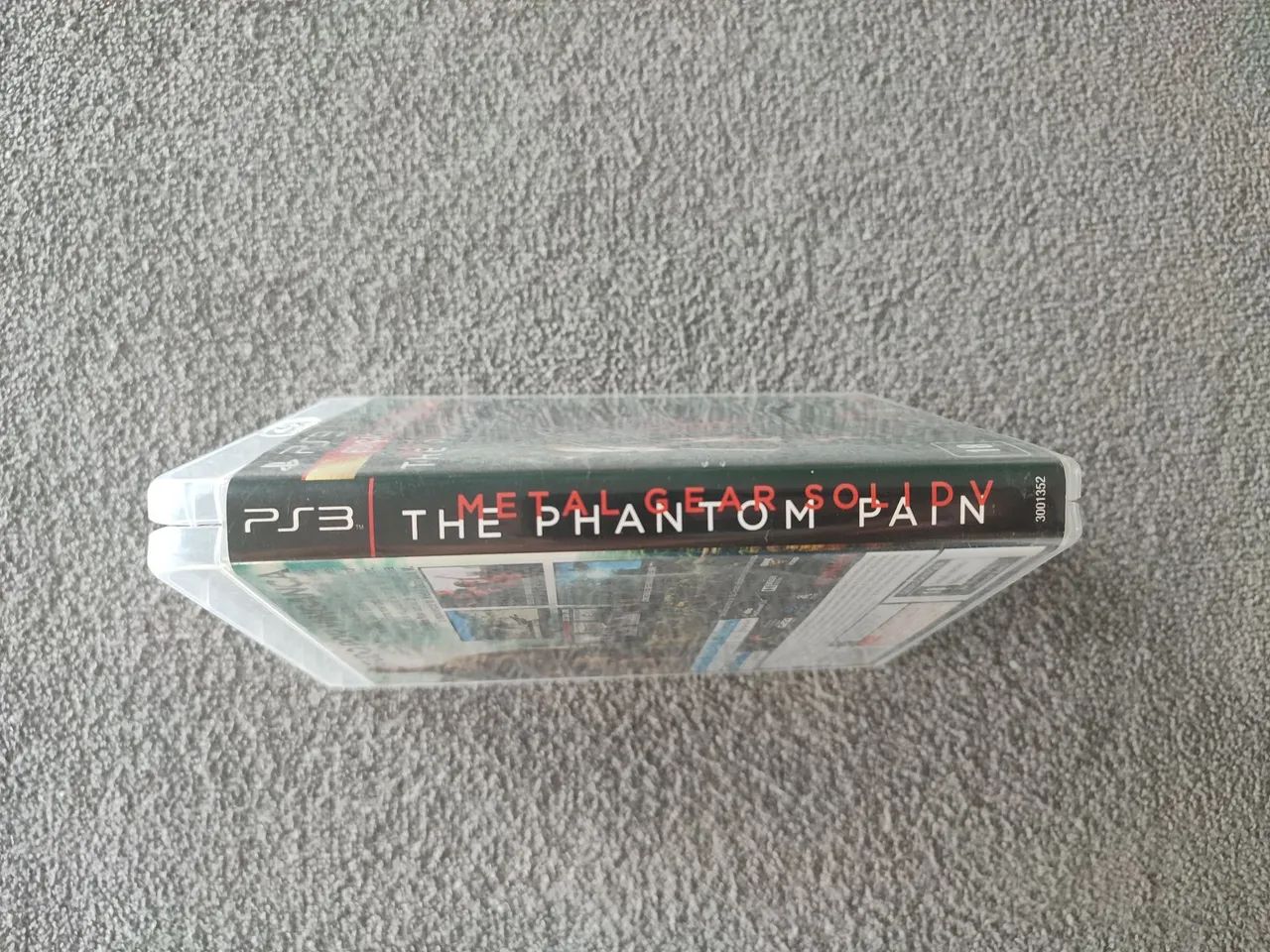 Metal Gear Solid V The Phantom Pain PS3 - Edição de Lançamento