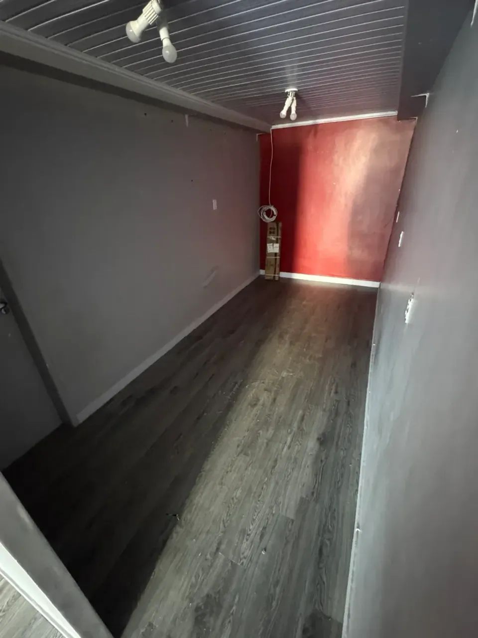 Alugo SCLS 312 Asa Sul - Loja reformada com 32m²- C25801 - Foto 2