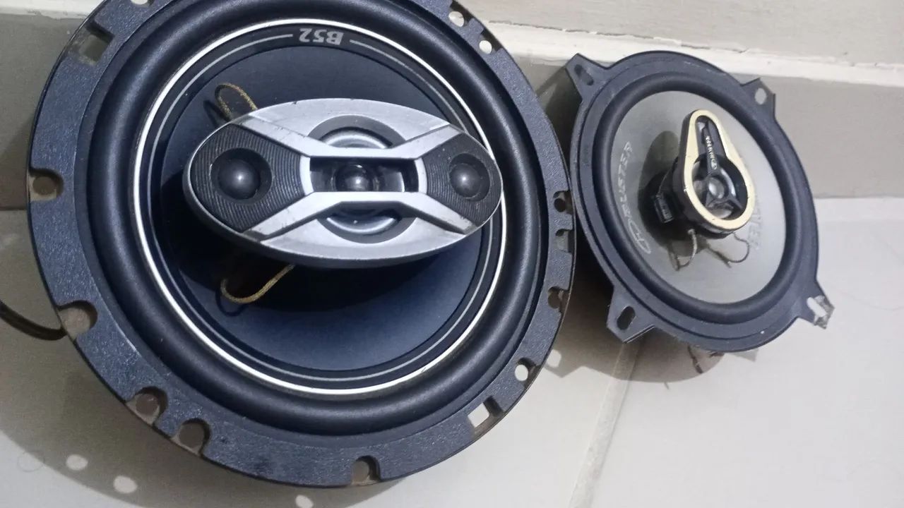 Auto falantes quadrixial, 1 b52 elementar 6,5  polegadas e um 5 polegadas bravox - Foto 2