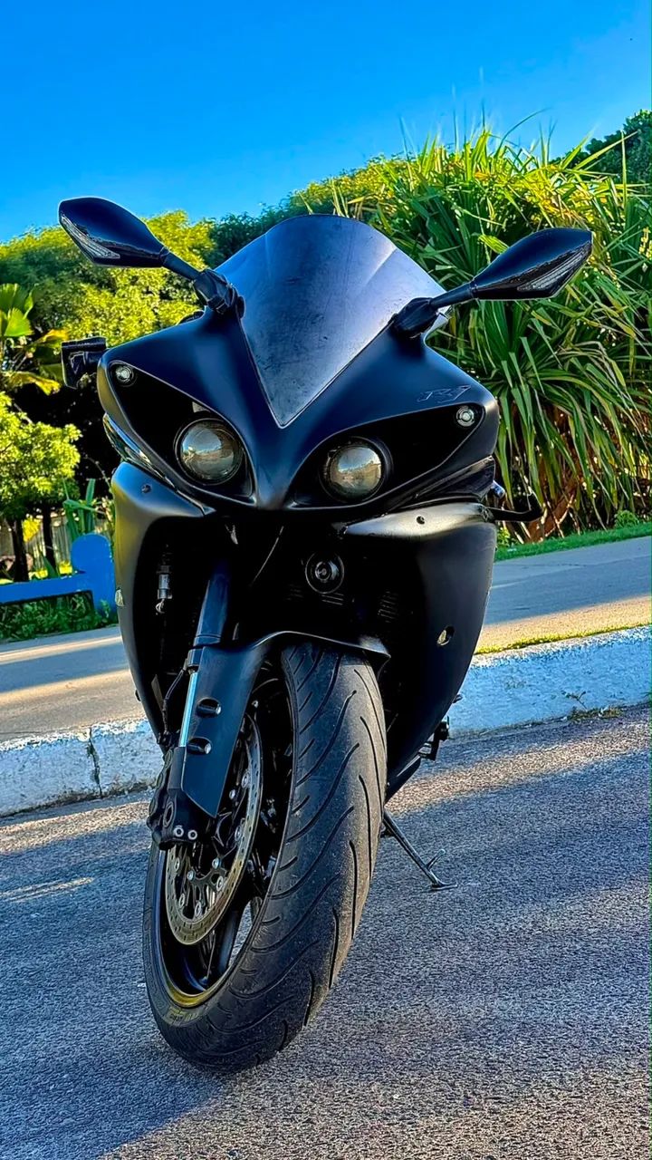 R1 Black - Foto 3