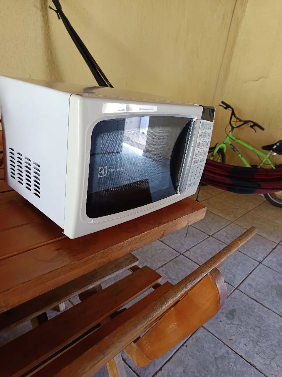 Microondas Eletrolux 20 litros  - Foto 4