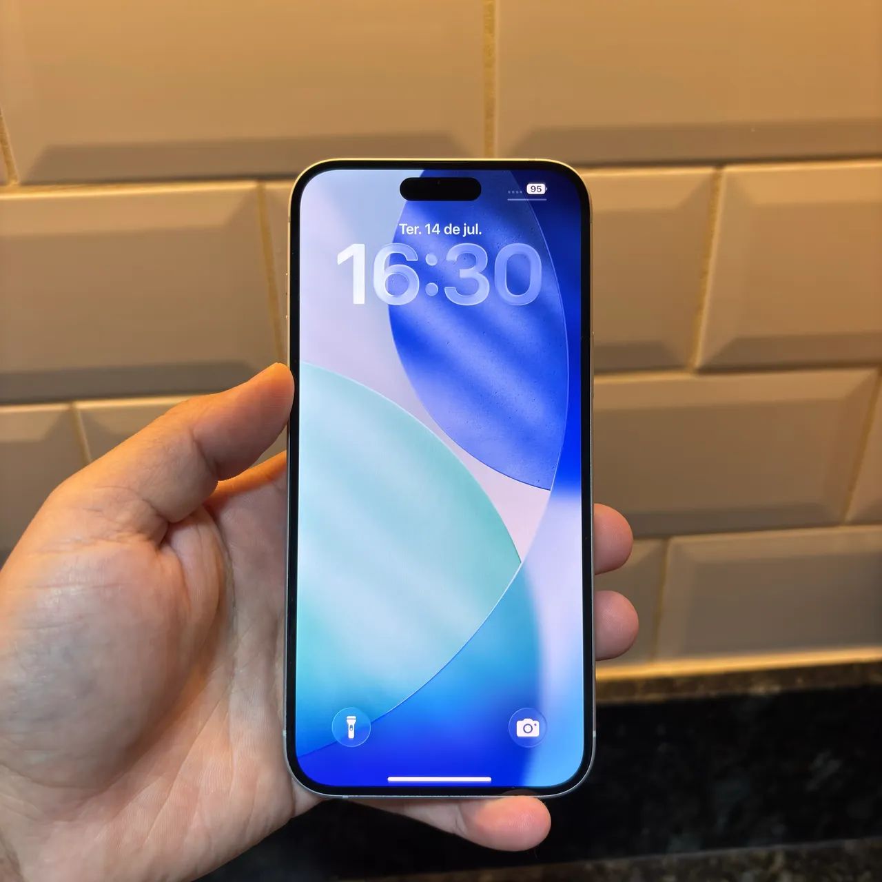 iPhone 15 plus 128 GB Branco  - Foto 3