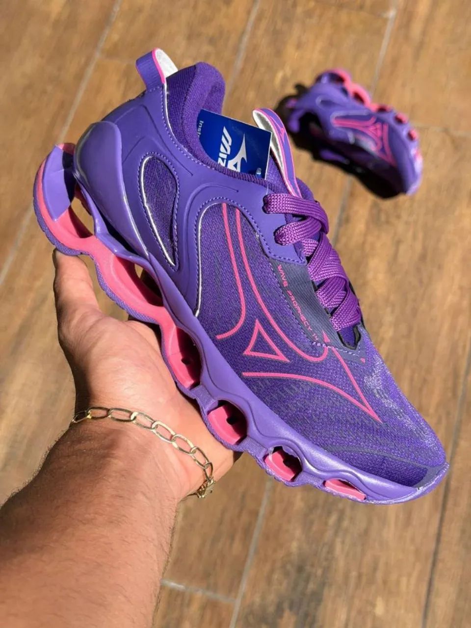 Mizuno pró 14 