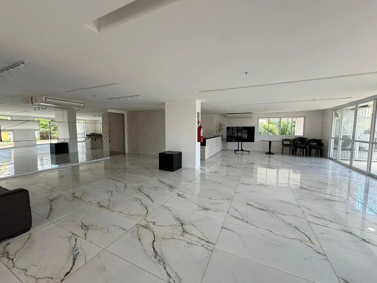 Apartamento de 112 m² no Cocó, com 3 suítes e 2 vagas. - Foto 2