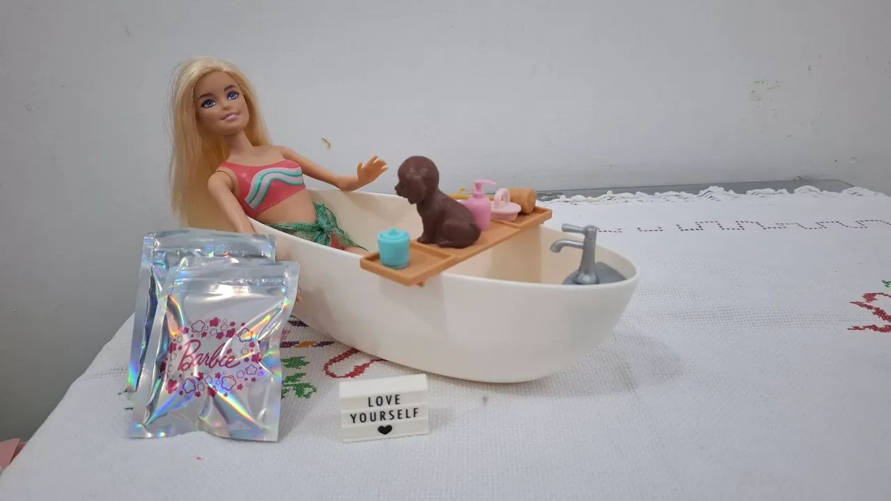 Boneca Barbie Banheira de espuma - Foto 2