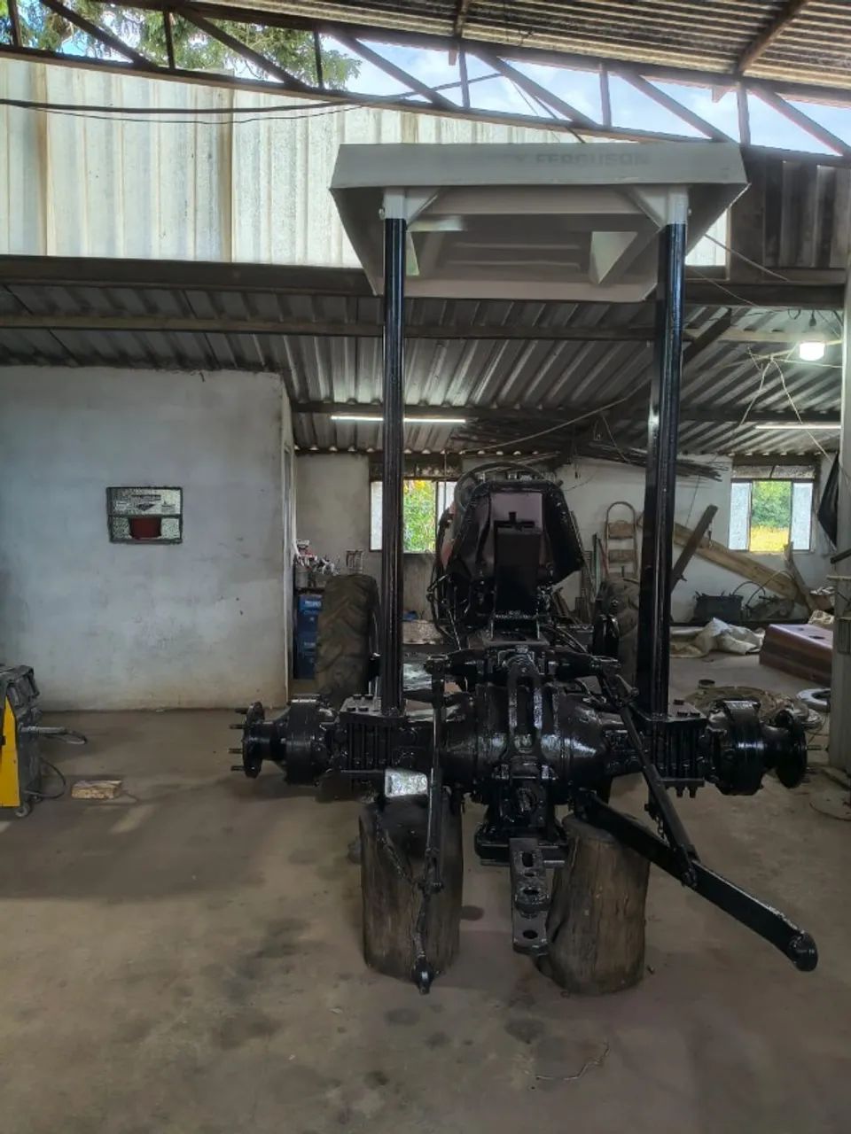 Trator Massey 275 4x4 - Foto 3