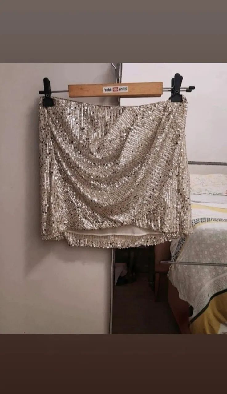 Saia de paetê Zara