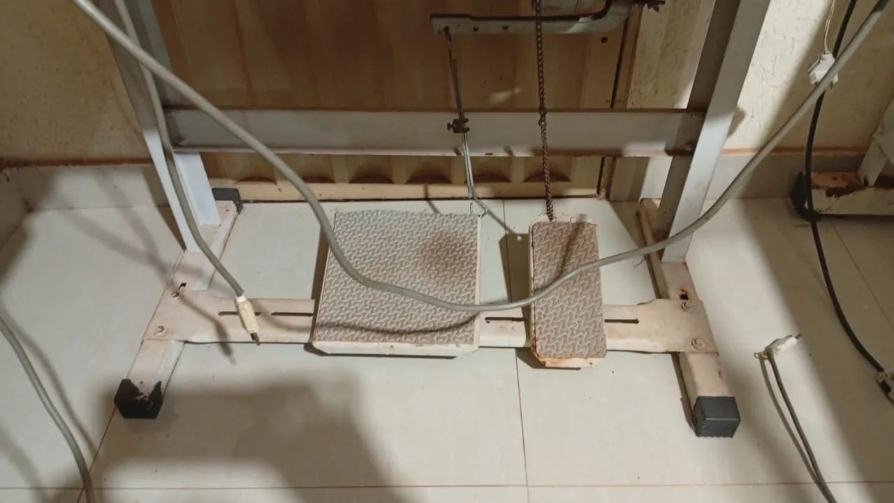 Máquina de costura interlock  - Foto 2