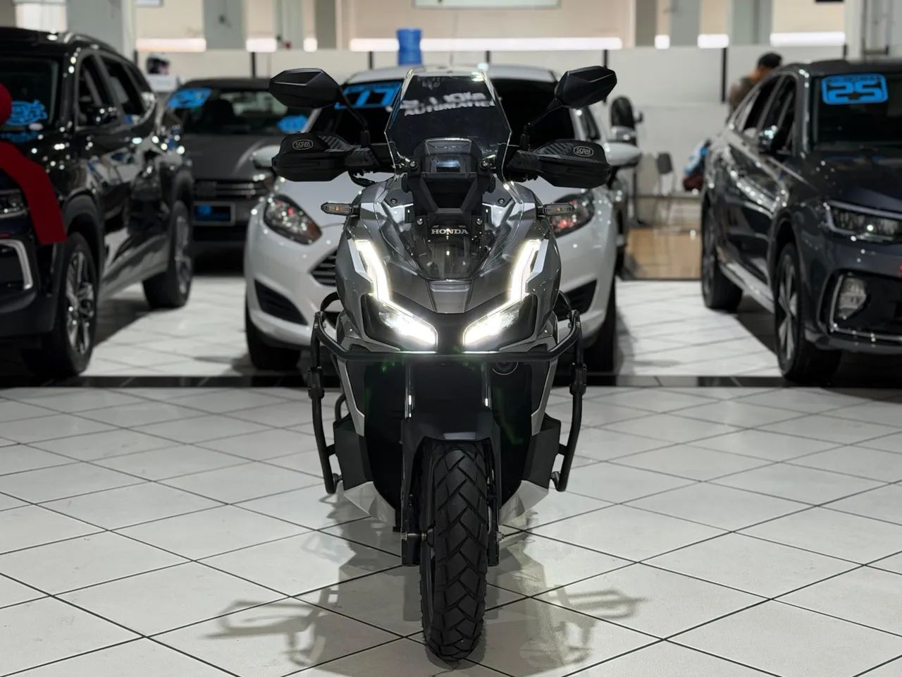 HONDA ADV  - Foto 4