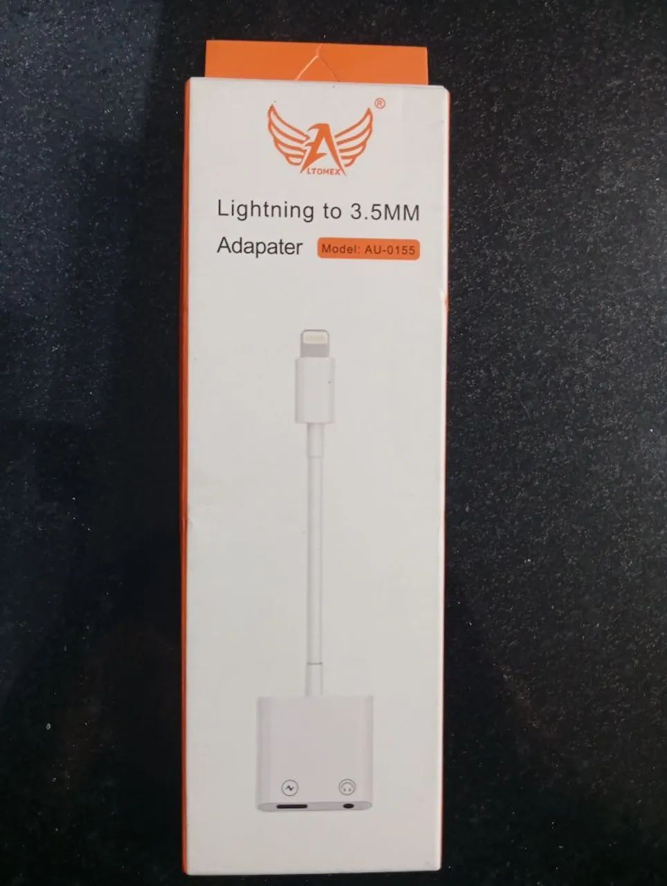 Adaptador 2x1 para iPhone com áudio. - Foto 2