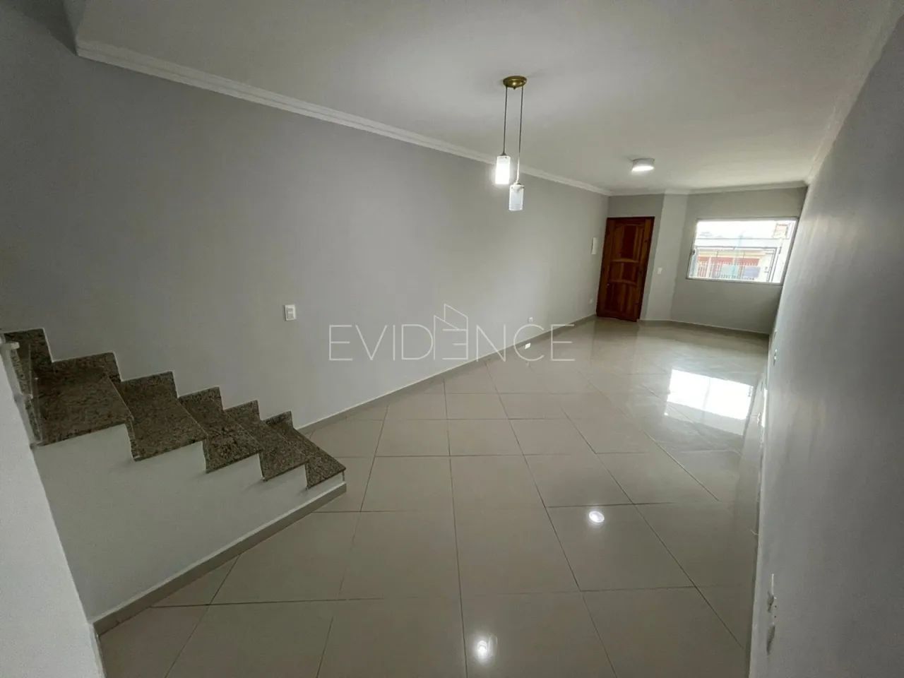 Sobrado com 3 quartos, 1 suíte e 2 vagas - Foto 3