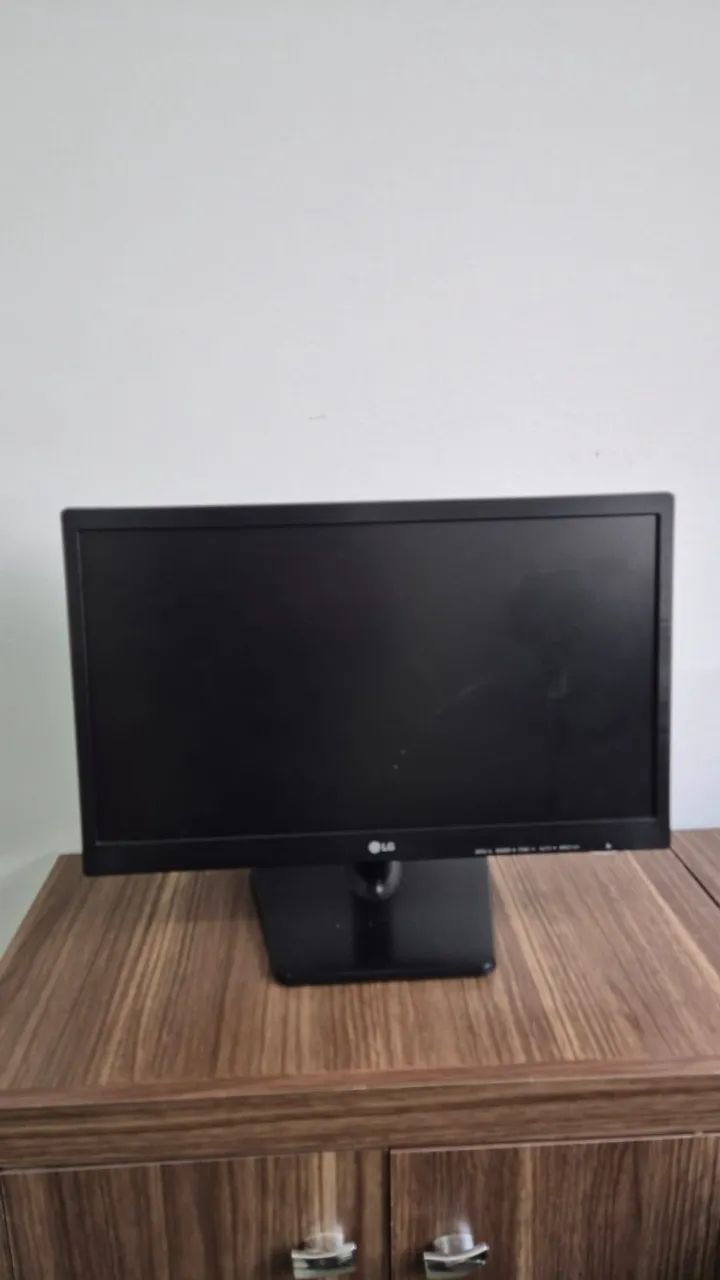 PC Completo Intel Core i5 RX 550 4GB SSD 240GB 8GB RAM + 2 Monitores LG - Foto 6