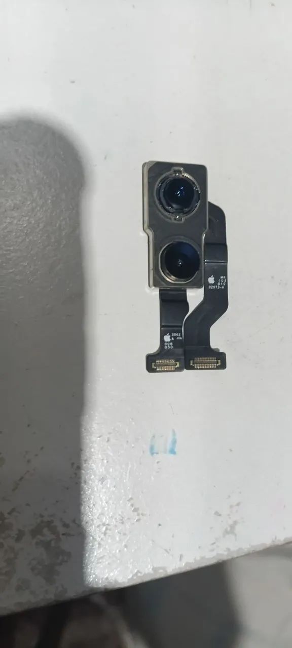 Câmera trazeira iphone 11 original esta funcionando 