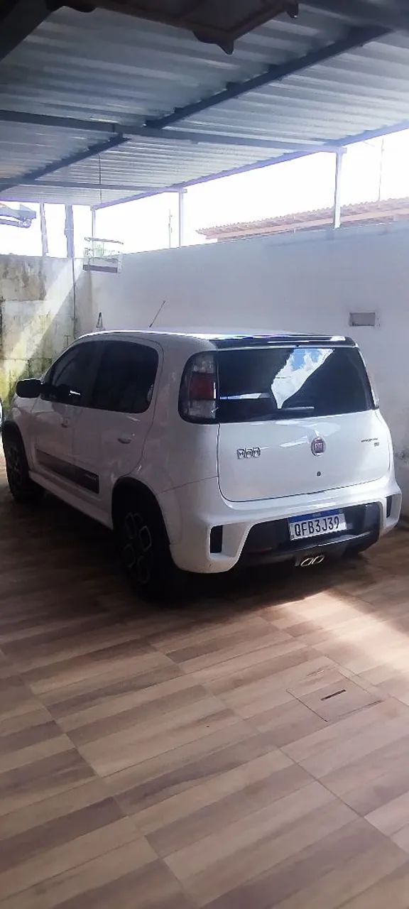 Fiat Uno Sporting 1.4 EVO Fire Flex 8V 4P 2015