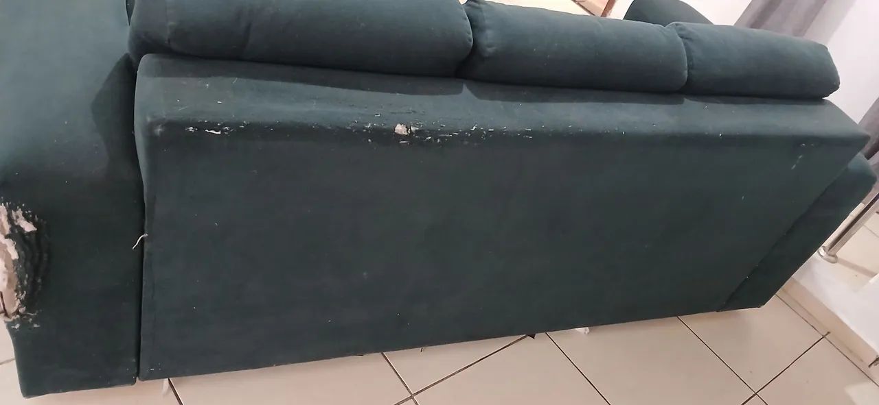 Sofá Retrátil de 3 lugares. - Foto 2