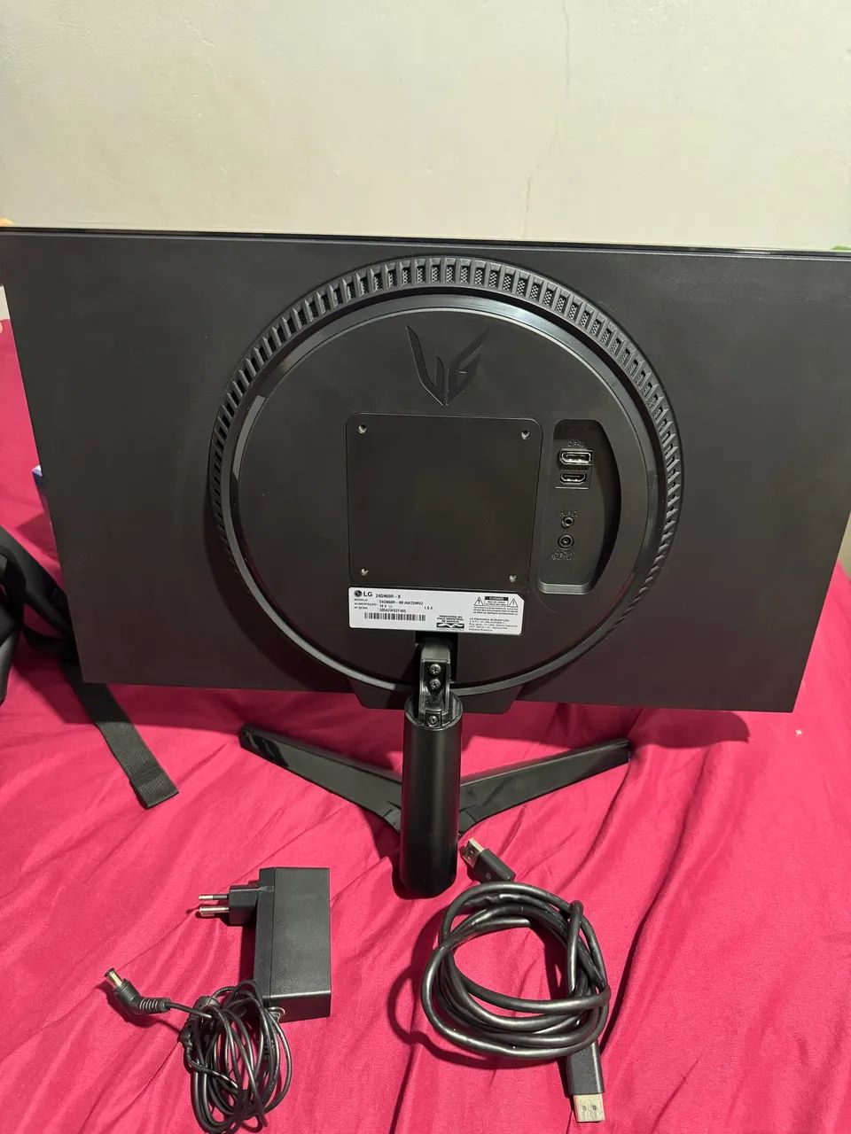 MONITOR LG ULTRA GEAR 24P - Foto 2