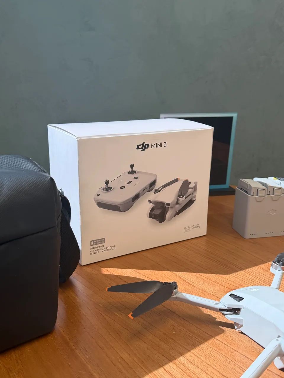 DJI Mini 3 FlyMore Combo Plus Nacional Seminovo - Foto 4