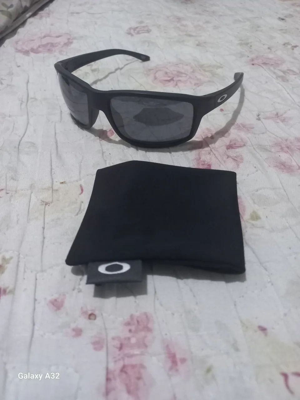 Vendo 2 óculos oakley original  - Foto 4