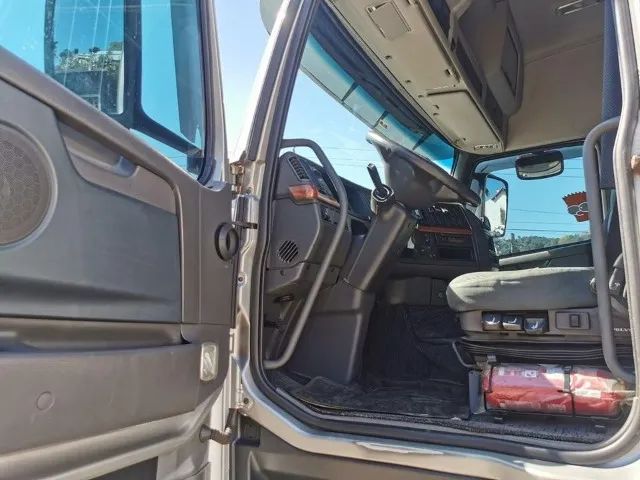 Volvo Fh 440 6x2 - 2011 Cavalo - Foto 7