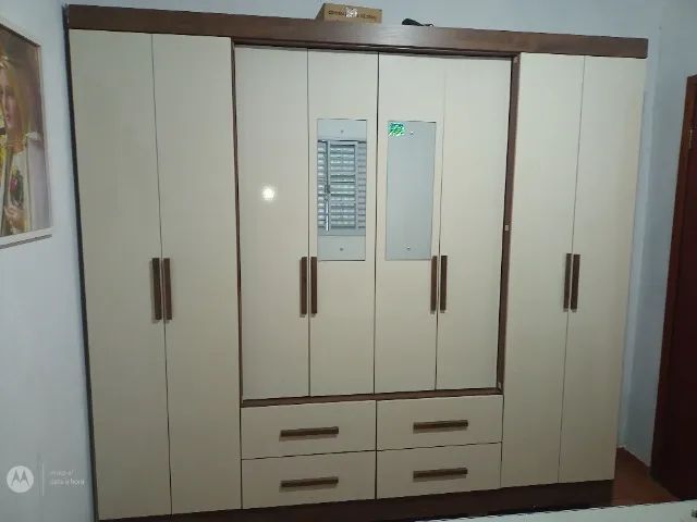 Guarda roupas 8 portas e 4 gavetas - VENDO