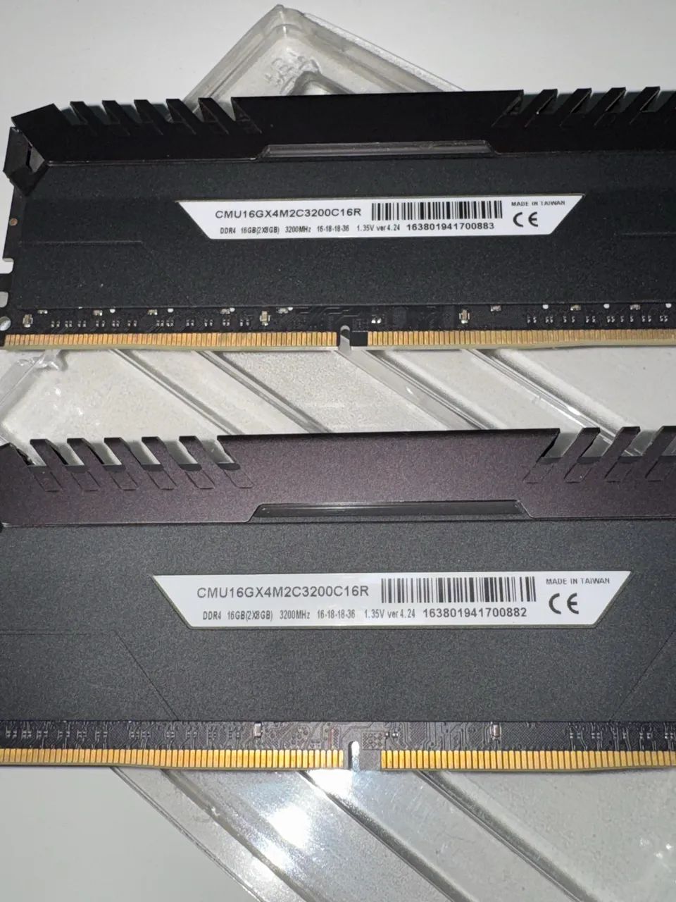 MEMORIA CORSAIR VENGEACE LED - Foto 2