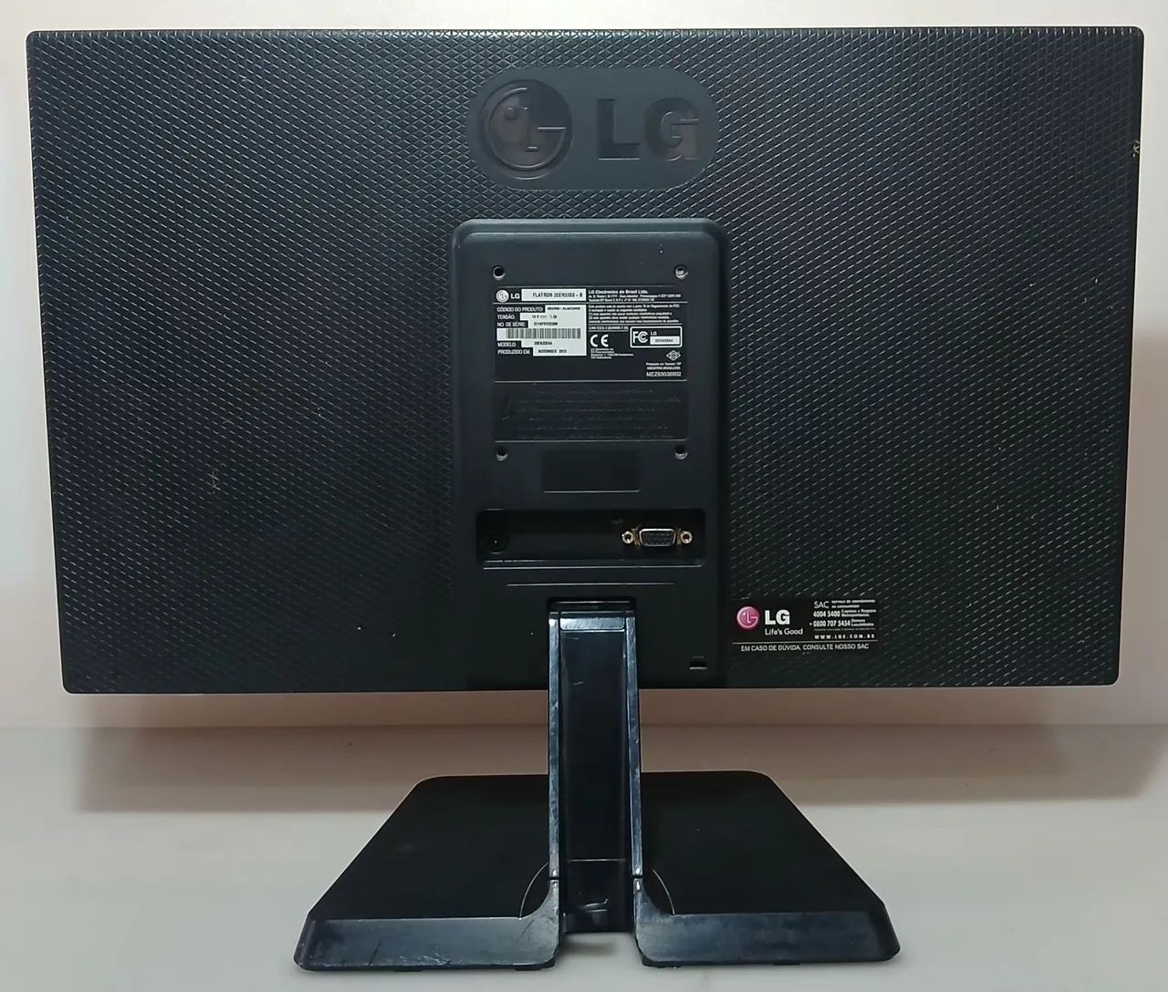 Monitor LG Flatron 20EN33SS-B - Foto 5