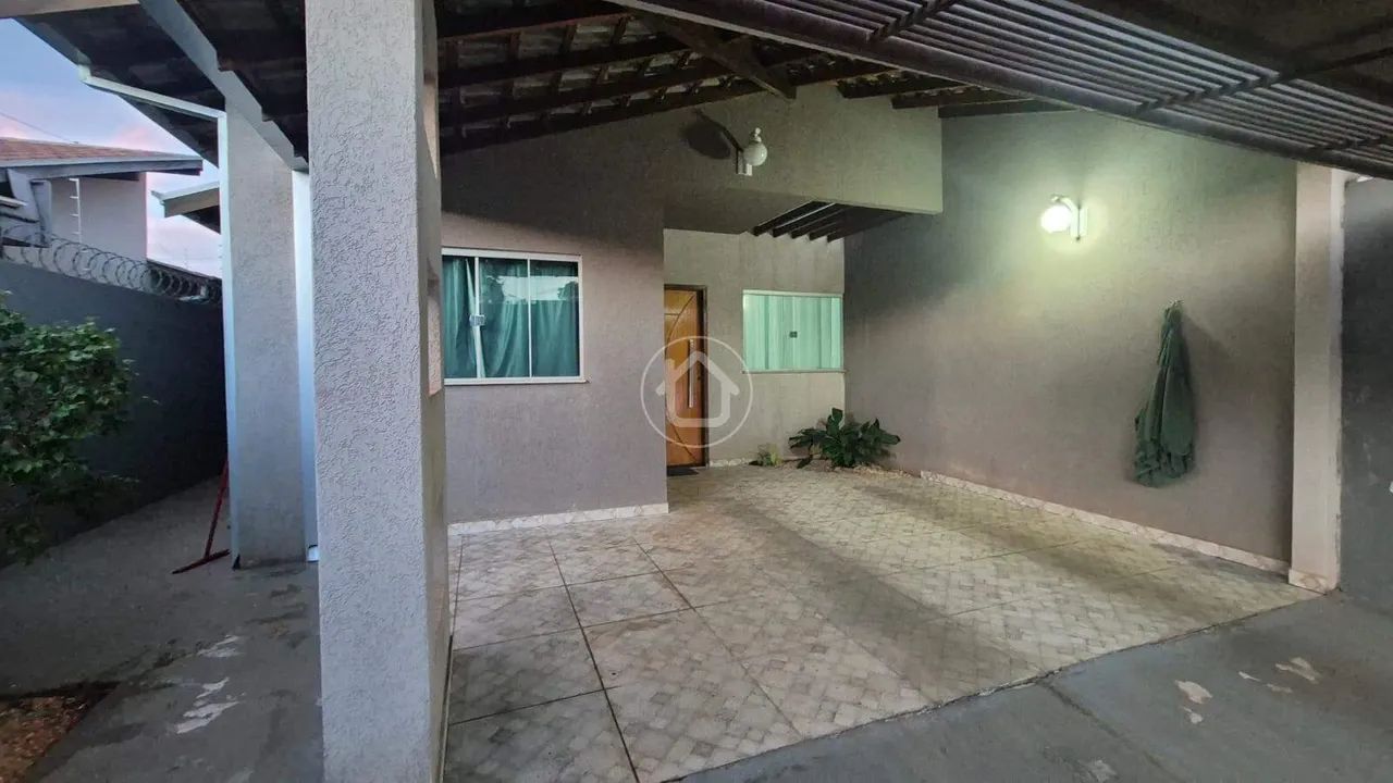 CASA COM 3 DORMITORIOS PISCINA E ENERGIA SOLAR - Foto 3