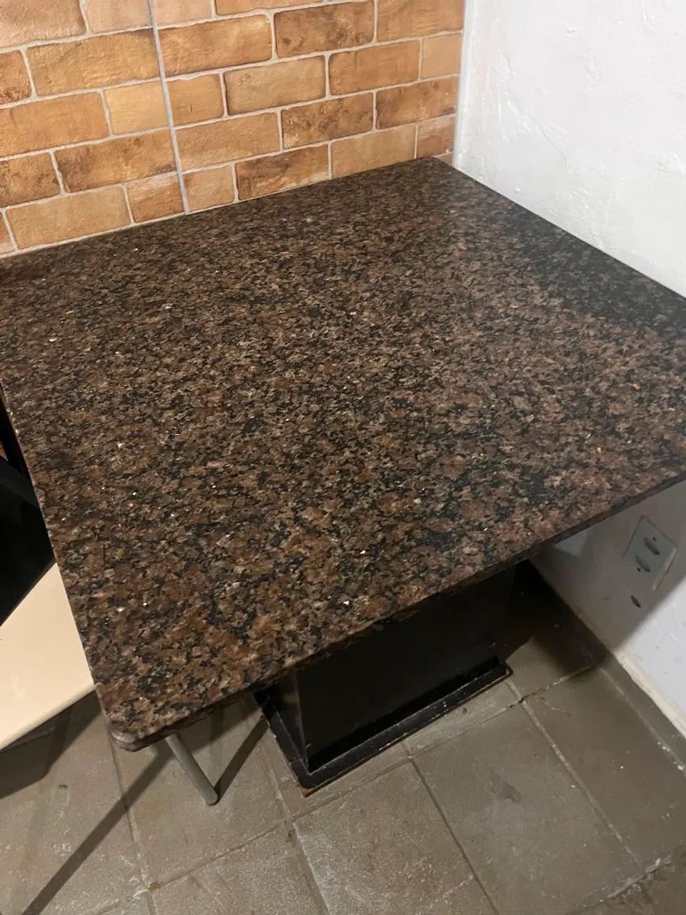 Mesa de granito