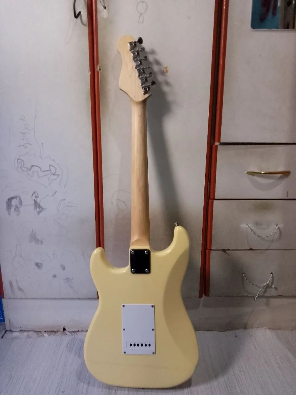 Guitarra Stratocaster PHX  - Foto 2
