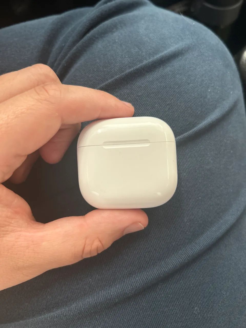 AirPods 4 