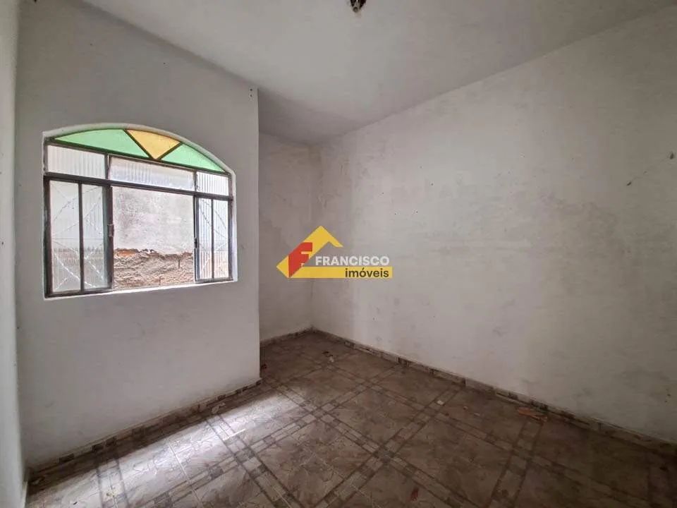 Casa para aluguel, 2 quartos, 2 vagas, Padre Eustáquio - Divinópolis/MG