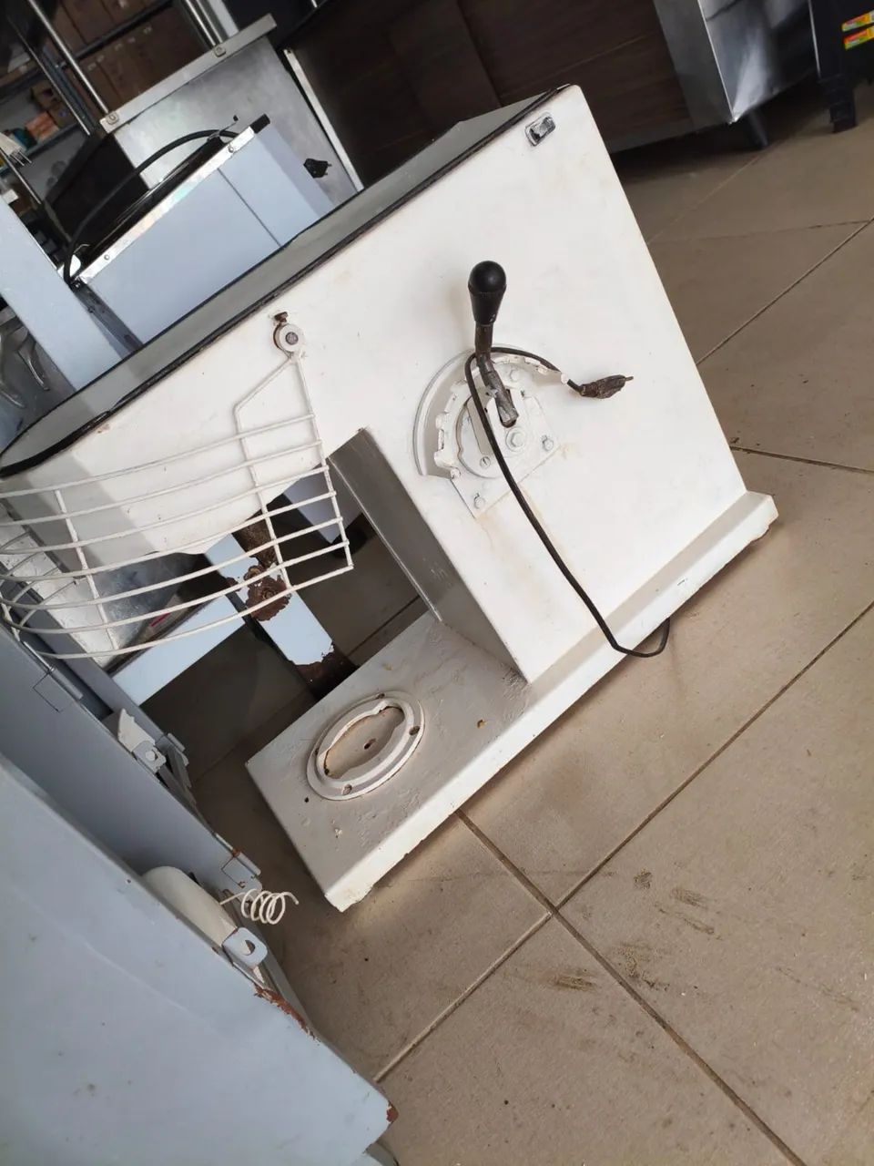BATEDEIRA INDUSTRIAL PROFISSIONAL - 220V