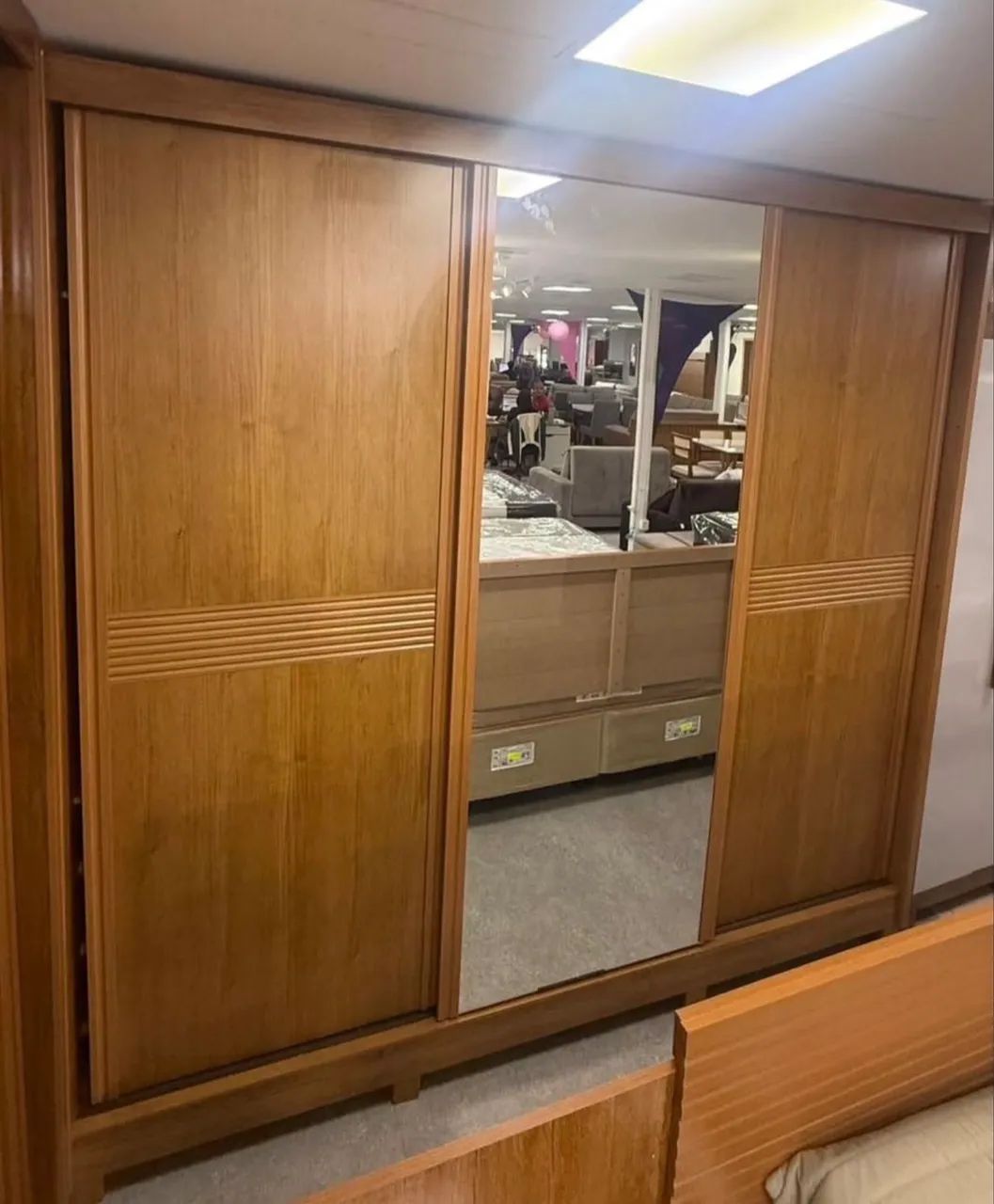 Guarda roupa casal MDF com espelho 2,42m