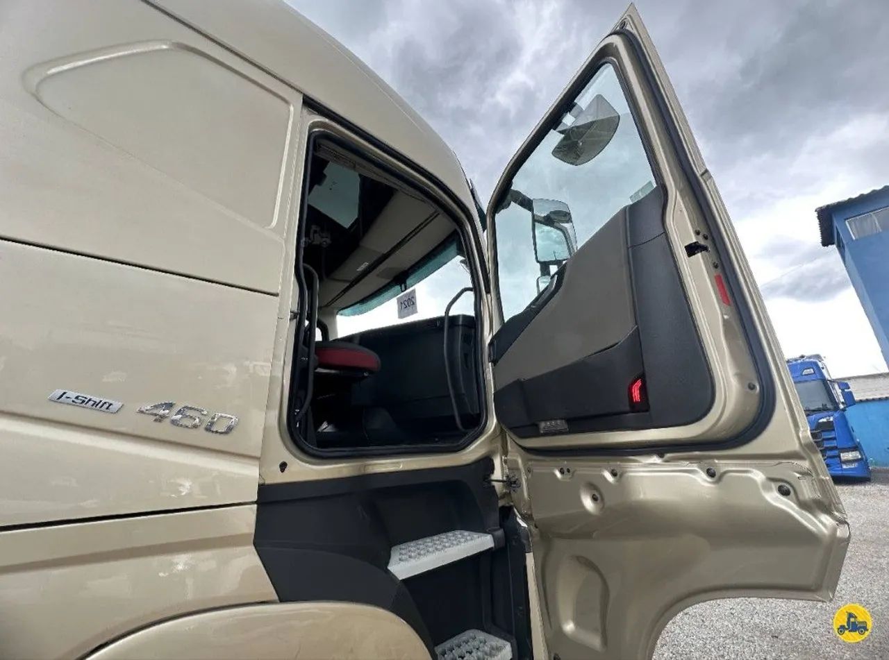 VOLVO FH-460 6X2<br>2021/2021<br>TETO ALTO<br>AUTOMÁTICO<br>TRUCK DE BALANÇA - Foto 9
