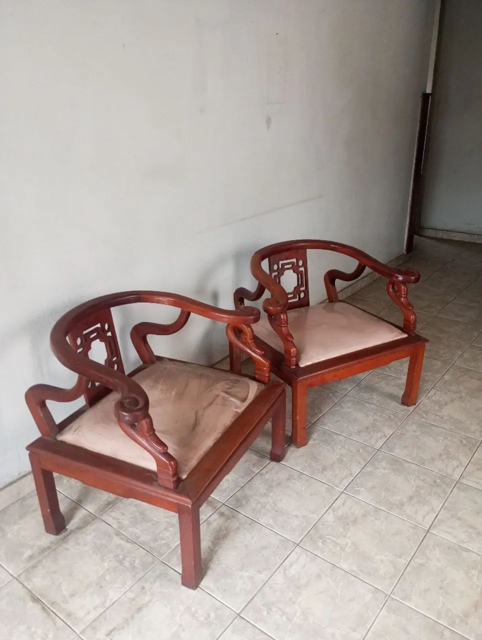Cadeiras estilo colonial - Foto 2