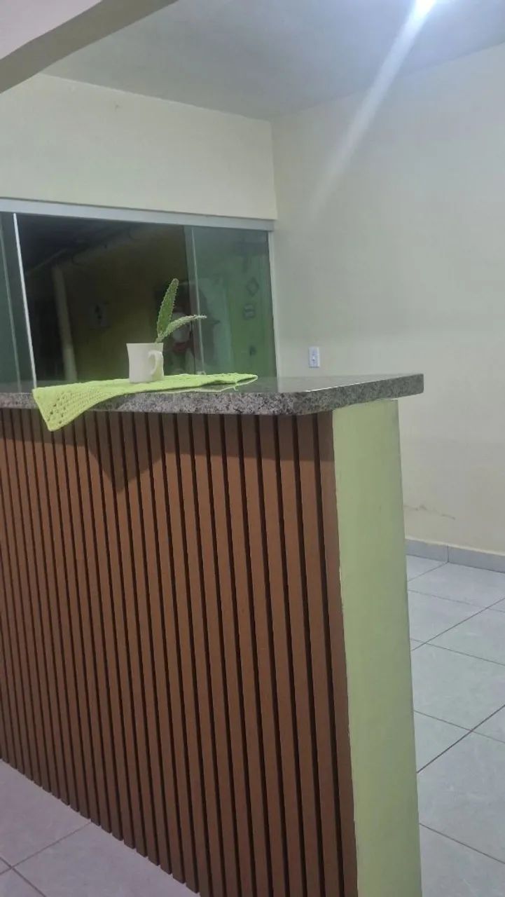 Alugo casa com 2/4 semi mobiliada na região norte,  próximo ao Detran  - Foto 4