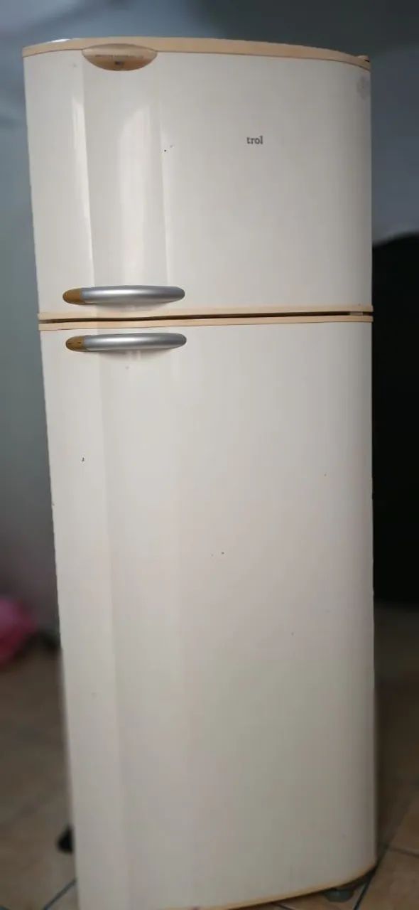 Geladeira com defeito 