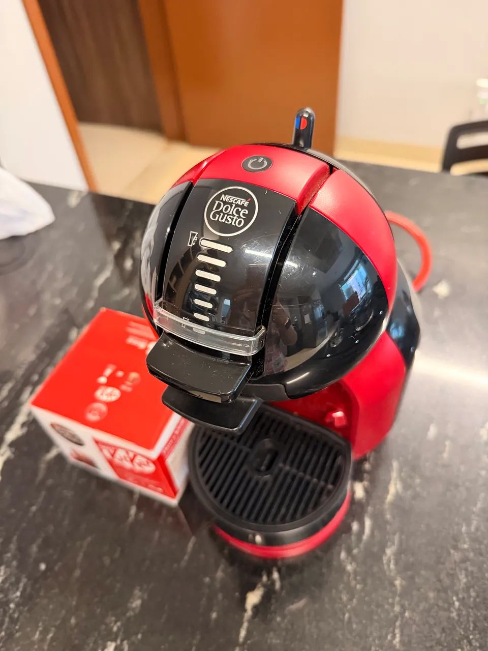 Vendo cafeteira dolce gusto - Foto 3