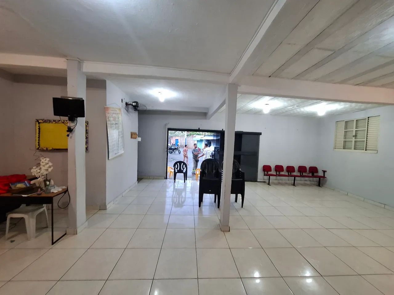 VENDO PONTO COMERCIAL AMPLO E ESTRUTURADO - EXCELENTE ESPAÇO - Foto 5