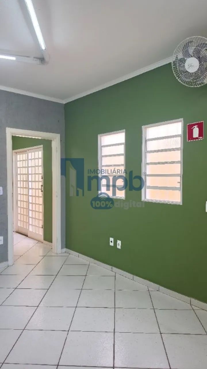 IMOVEL COMERCIAL ÁREA CENTRAL