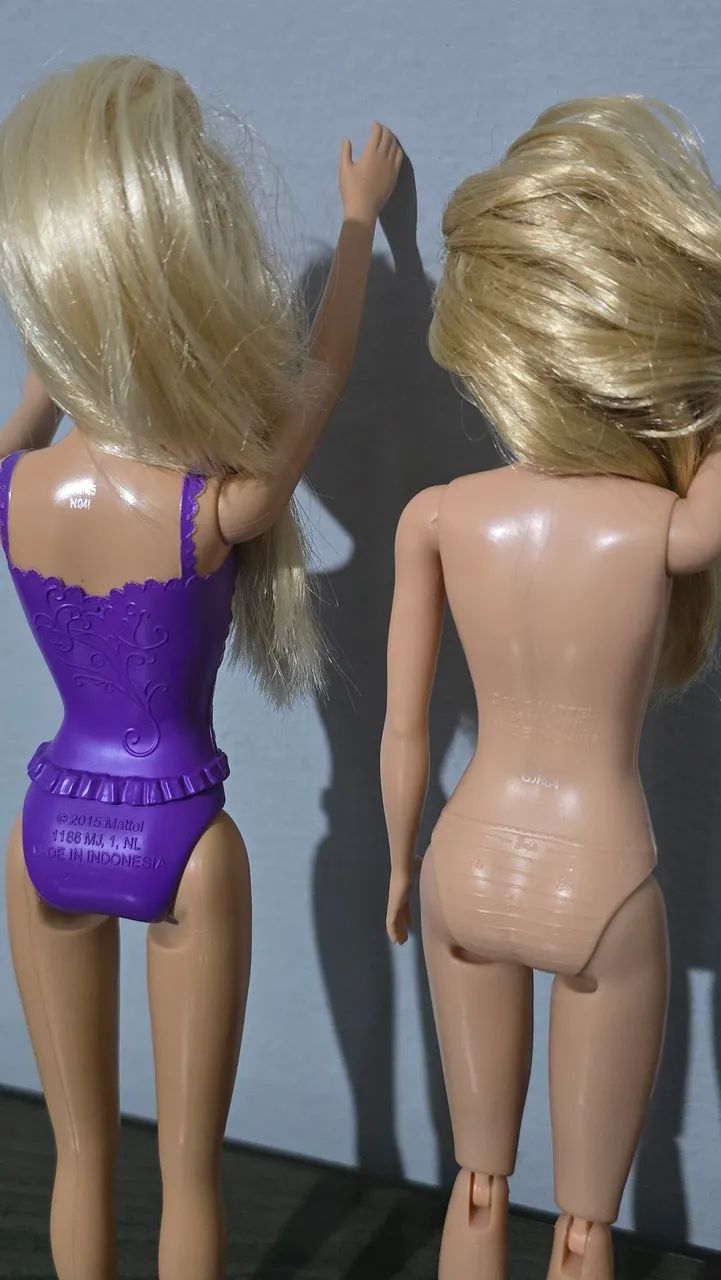 Lote 3 bonecas barbies - Foto 4