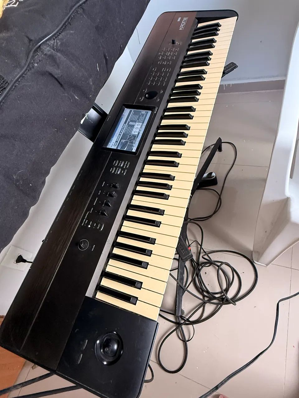 Teclado korg krome 73 