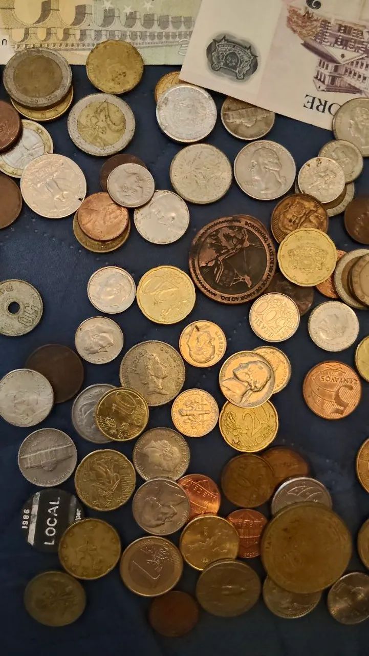 Moedas antigas de vários países  - Foto 3